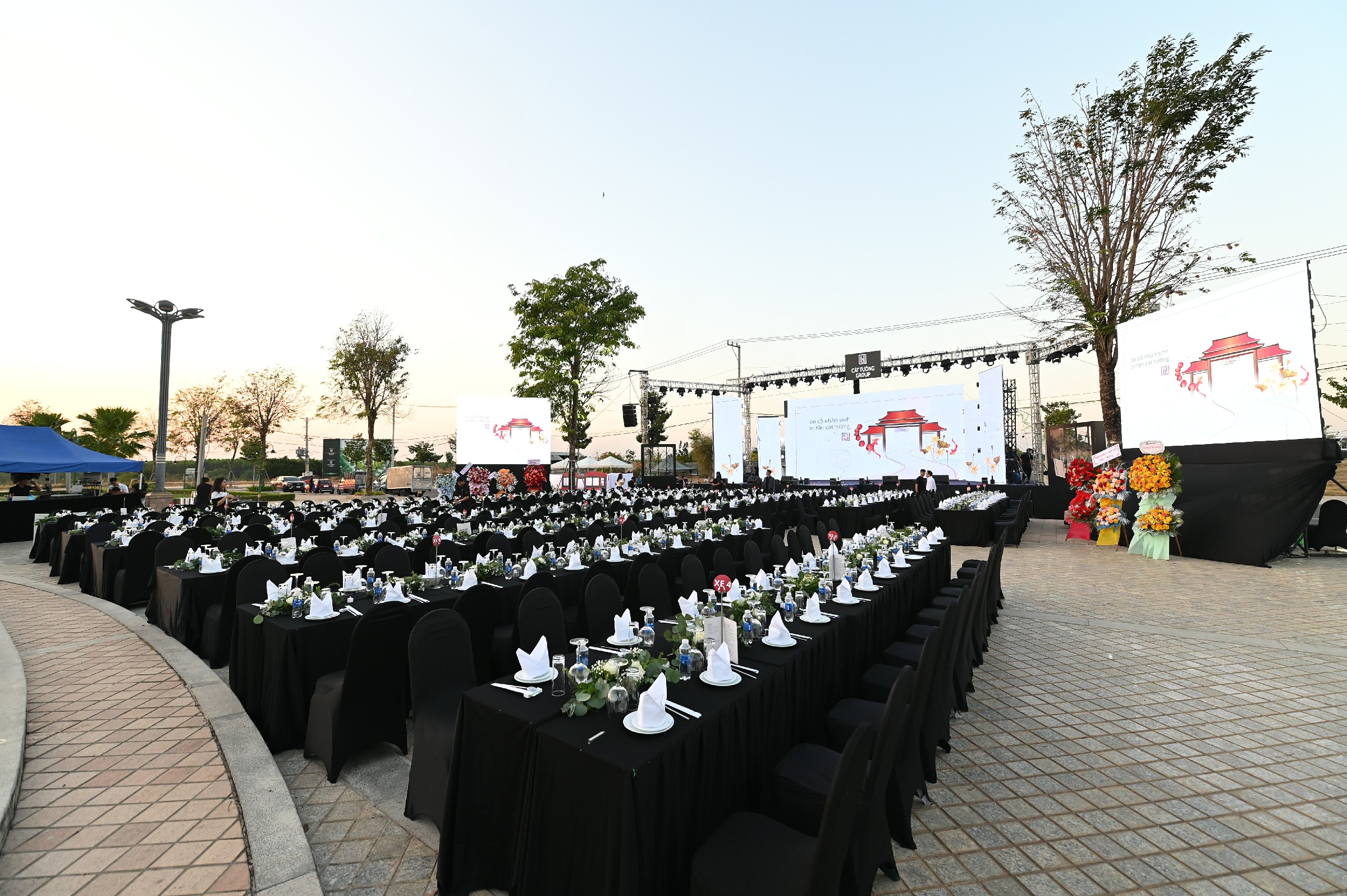 Cát Tường Group Year End Party Vượt Sóng — DK Entertainment Media