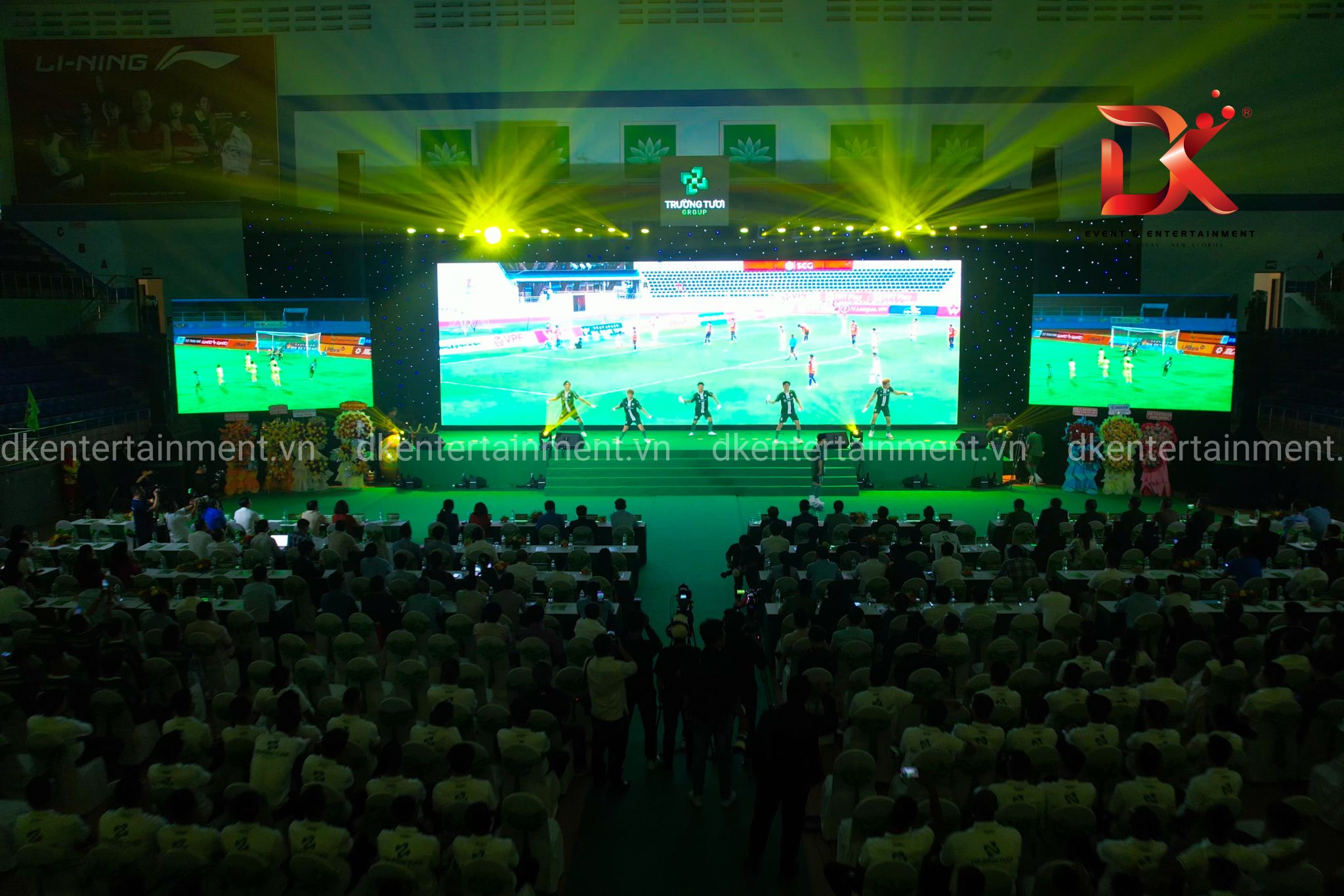 Trường Tươi performance