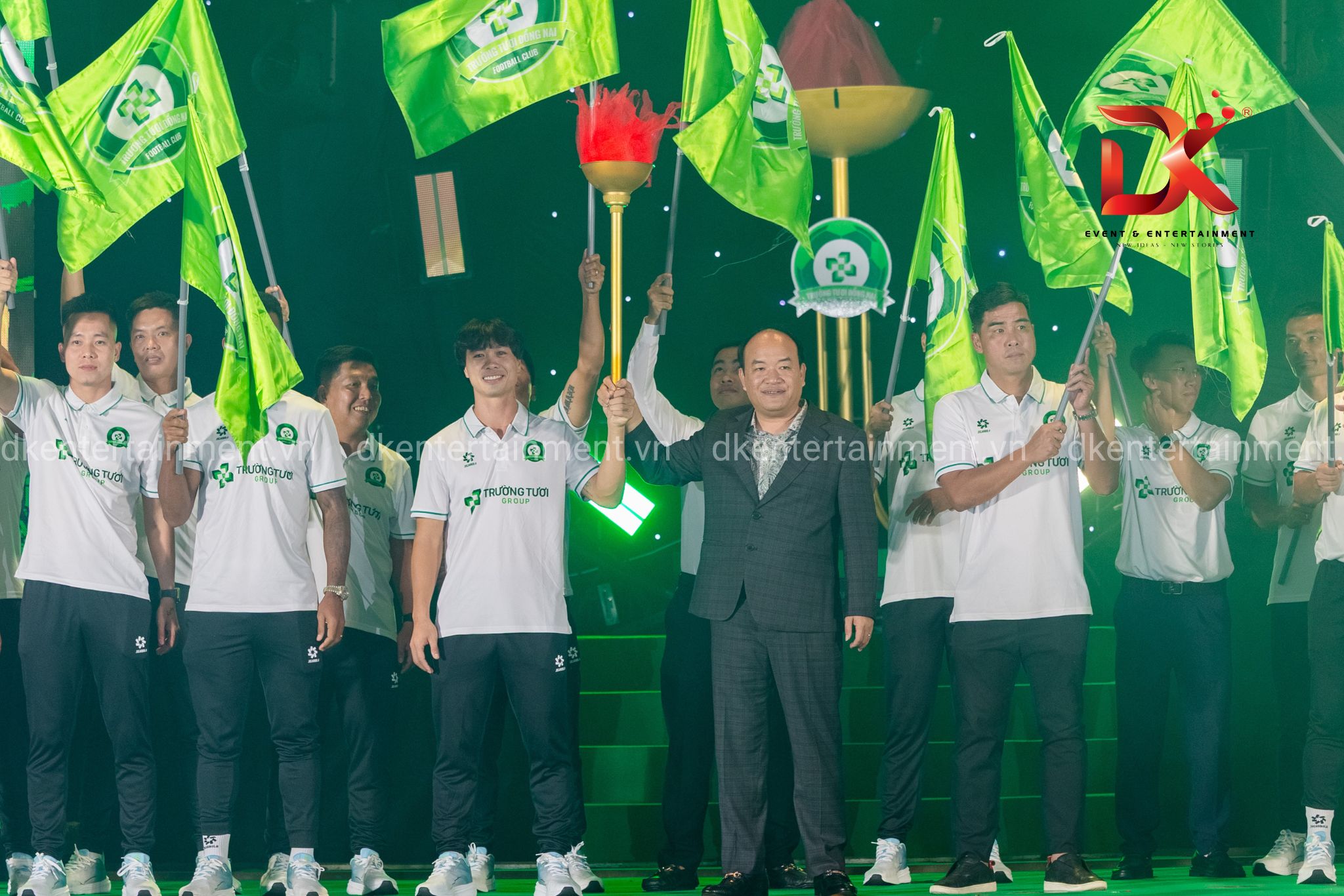 Lễ xuất quân CLB bóng đá trường tươi