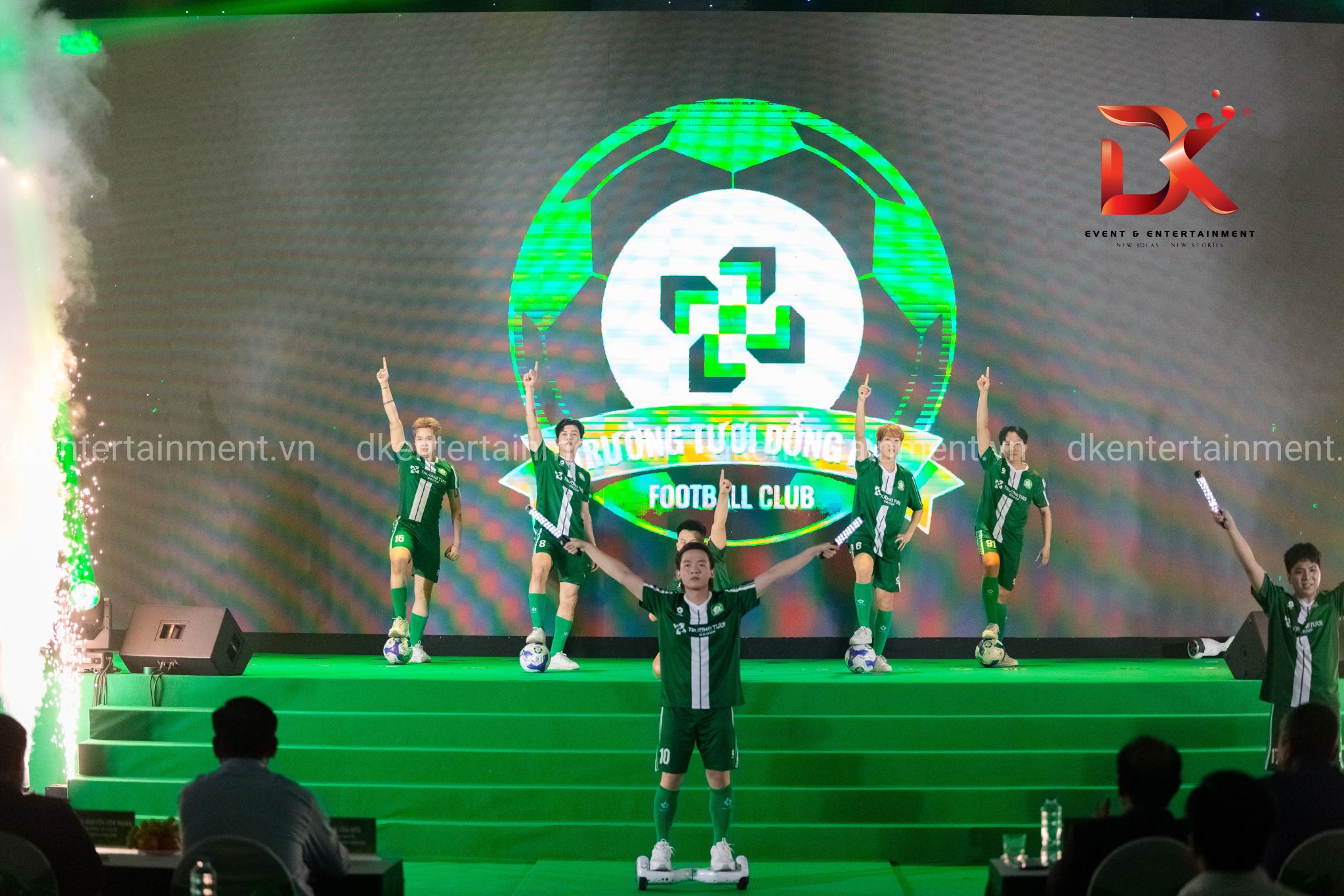 Lễ xuất quân CLB bóng đá trường tươi