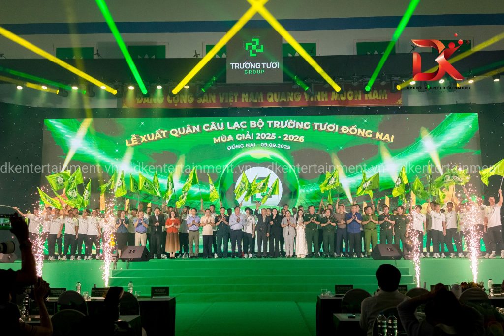 Lễ xuất quân CLB bóng đá trường tươi