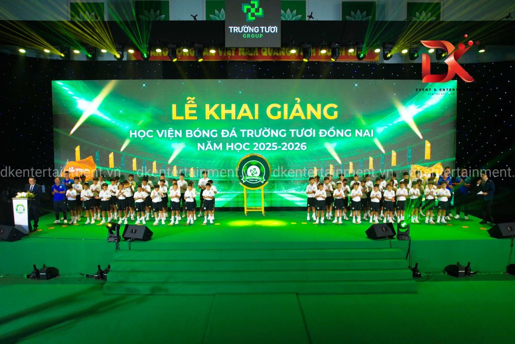 Lễ xuất quân CLB bóng đá trường tươi