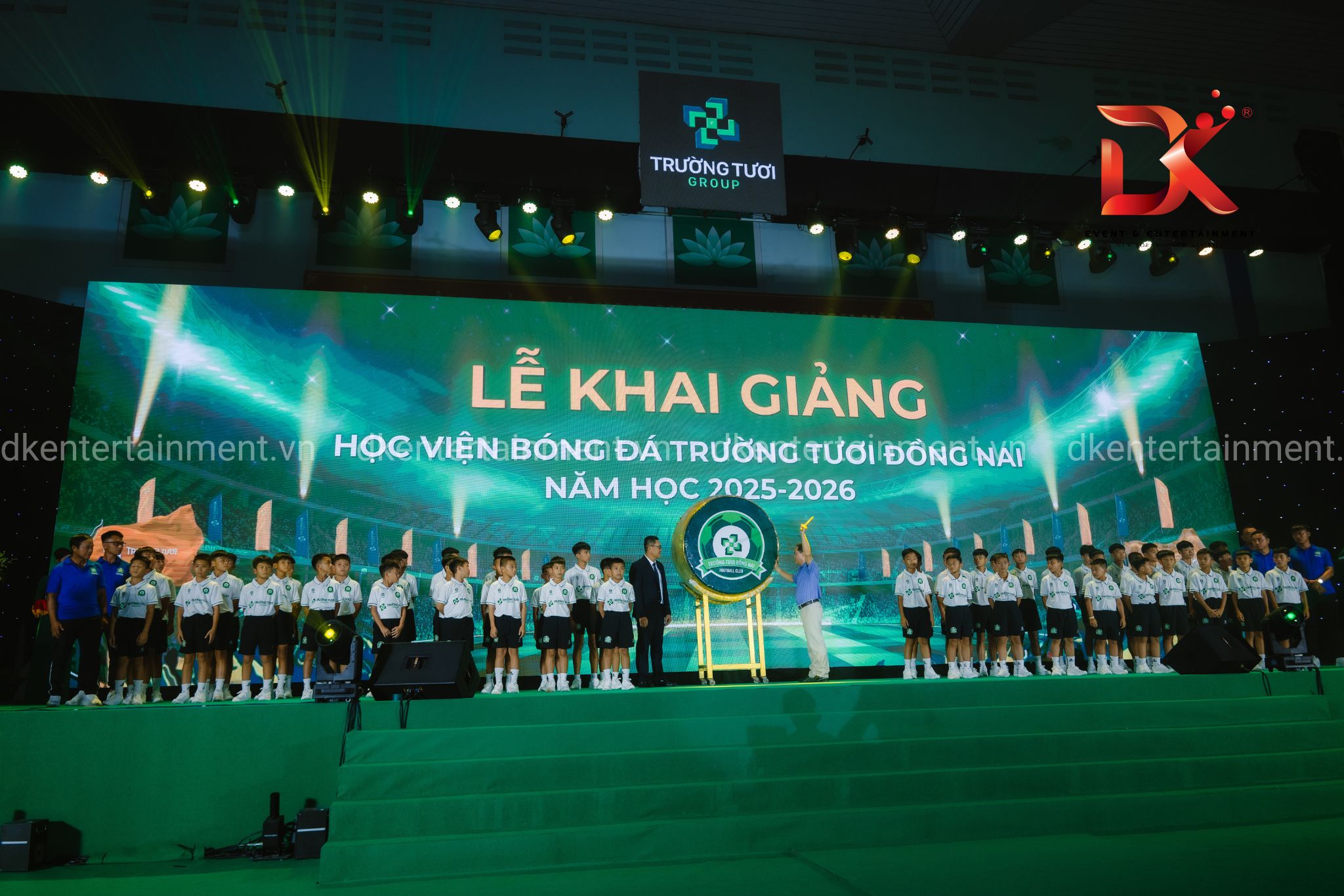 Lễ xuất quân CLB bóng đá trường tươi