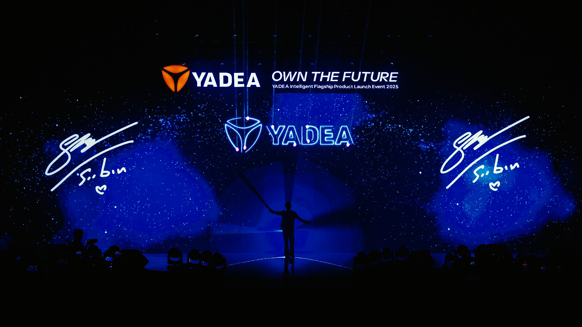 SOOBIN biểu diễn Yadea Master The Future 2025